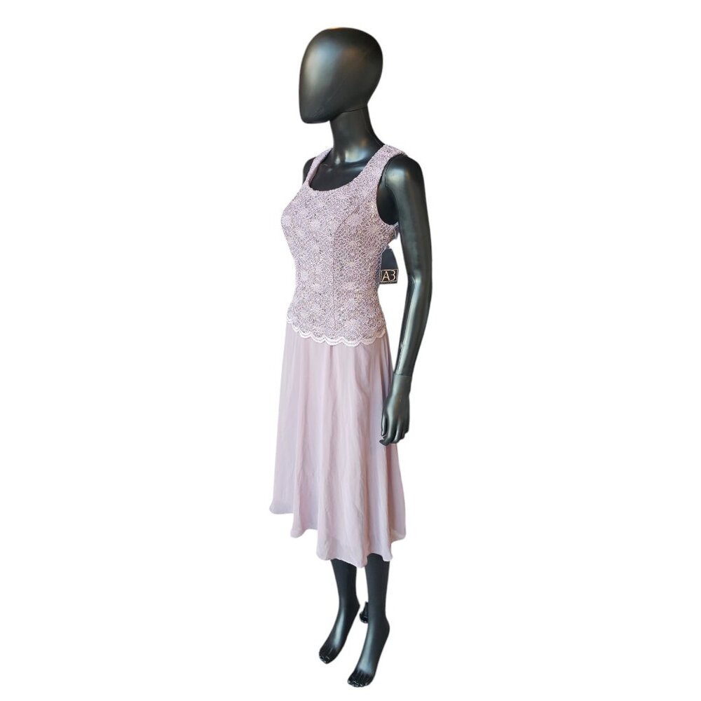 Lavender Sparkle Lace Cocktail/Party Dress - R&M Richards - NWT - Picture 3 of 7
